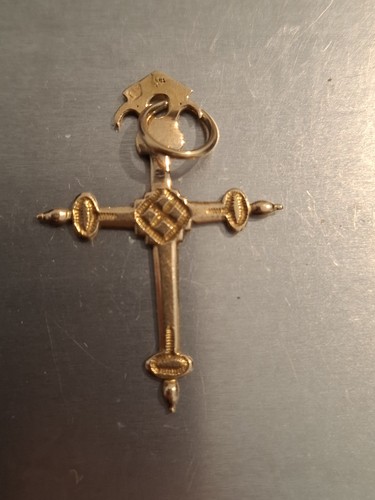 Croix religieuse - religieuse,