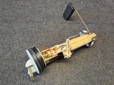 POMPE RÉSERVOIR INTÉRIEUR