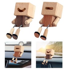 Figurine d'homme en bois