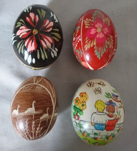 Ancien oeufs decoratif - ancien,