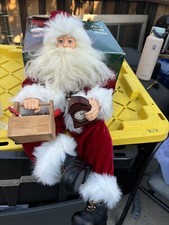 Pere Noel assis- Santa Claus decor