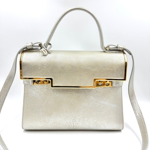 4233 pre owned delvaux - pre-owned, white