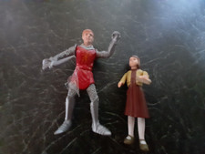 2 figurines mac do narnia