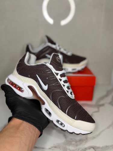 Vends une paire - tn, taille