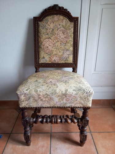 Chaise ancienne bois - , sculpté