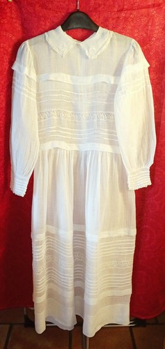03i4 ancienne robe - ,