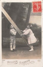 CP BEST SOUVENIR LITTLE GIRL BOY ELEGANT WITH CIRCE WOOD BOARD 65613