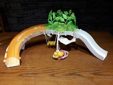 Zhu zhu pets Maison dans les arbres et 2 jouets mac do