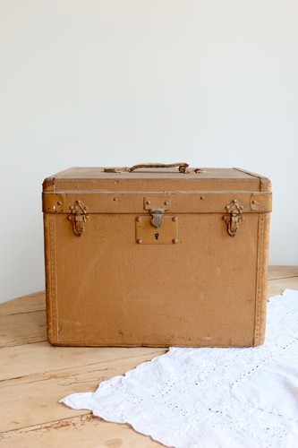Malle vintage ocre coffre - malle,