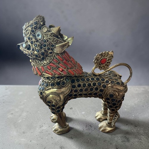Lion des neiges - lion,