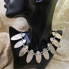 Collier brutaliste Biche de