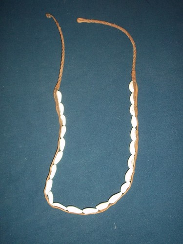 Collier ceinture cuir orne - ou,