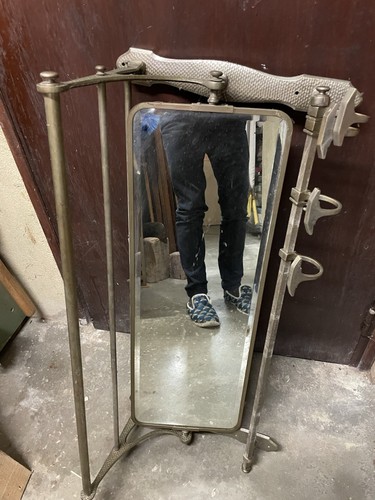Ancien vestiaire porte - ancien,