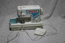 Machine à coudre Singer à