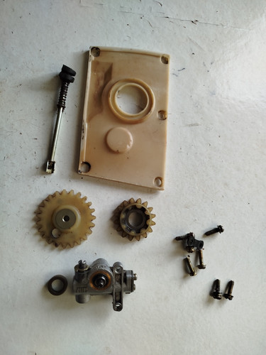 Pompe huile pour - a,
