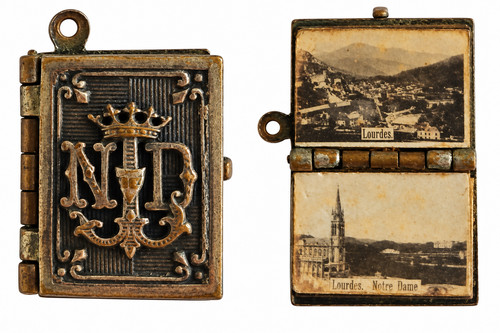 Médaillon livre notre dame - médaillon,