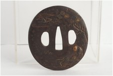 Ancien garde-épée japonais en fer à sauge et pin Tsuba Katana du Japon