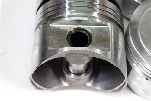 Cosworth forged piston - forged,