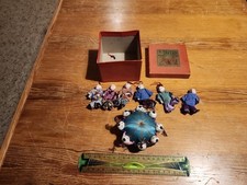 Boîte À Poupées Avec Mini