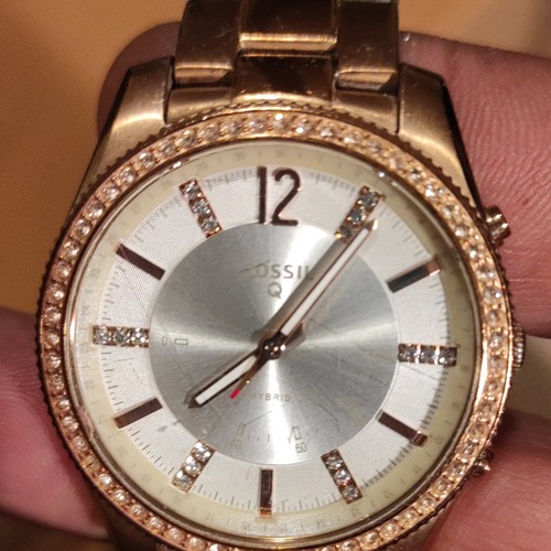 Fossil montre hybride quartz - q,