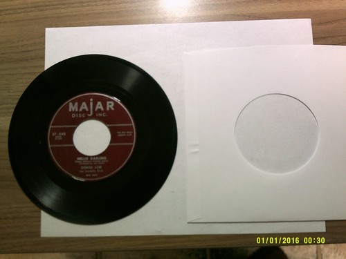 Old rpm record majar - record,