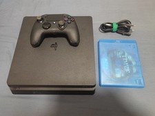 Console Sony Playstation 4 Slim 500 Go Noire avec une manette nacon et un jeu