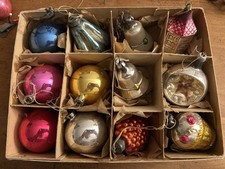 Anciennes boules de Noël dans