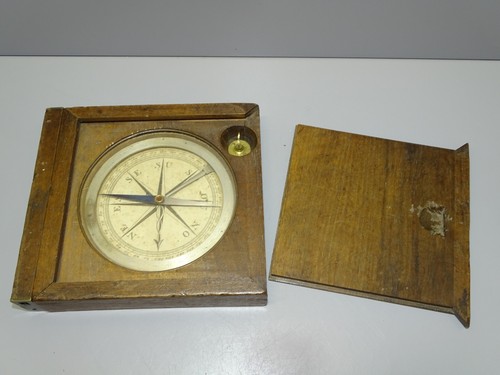Belle ancienne boussole - -belle,