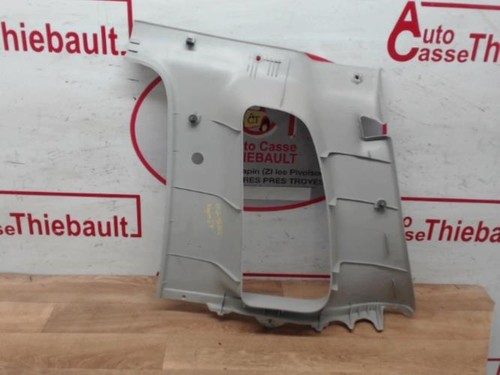 Garniture laterale arriere