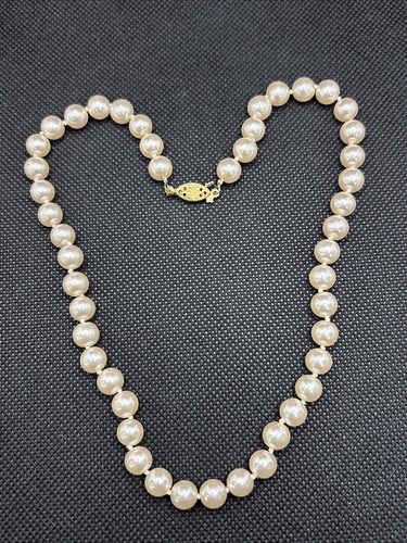Très beau collier chaîne - très,