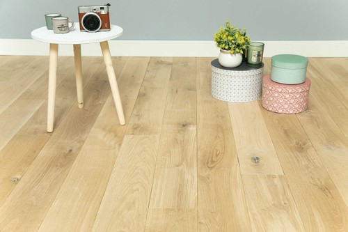 Parquet massif chêne - ,