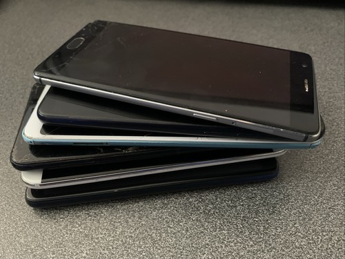 Lot téléphones - 6,