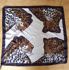foulard Louis Vuitton têtes