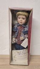 Poupée en porcelaine poupée