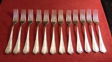 Service de 12 fourchettes a