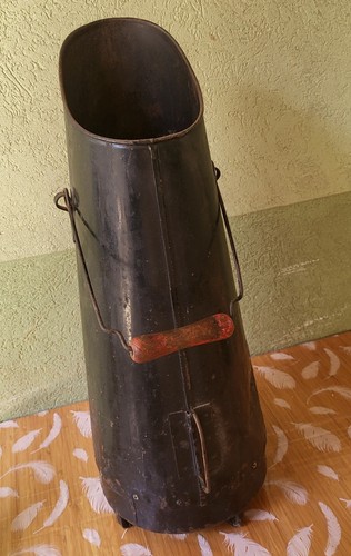 Ancien seau charbon en - à,