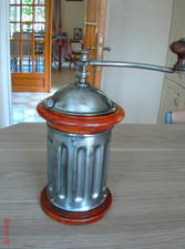 OLD AND SUPERB PEUGEOT CYLINDRICAL COFFEE GRINDER - MODEL G3