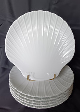 6 assiettes à poisson en porcelaine de Limoges forme coquille