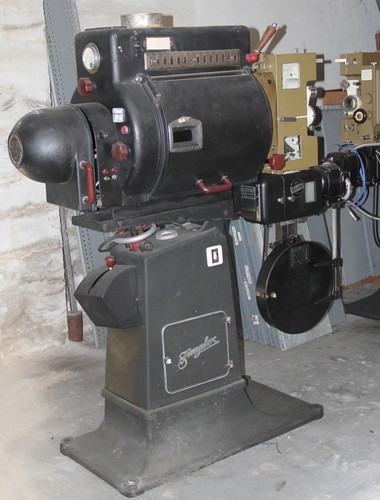 Projecteur cinéma simplex - cinéma,