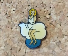 PIN'S LAPEL PIN'S CINEMA ACTRESS SINGER MARYLINE MONROE DRESS LIGHT EPOXY