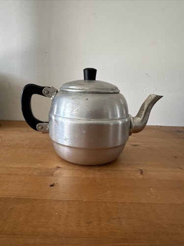 Ancienne petite bouilloire - ancienne, en