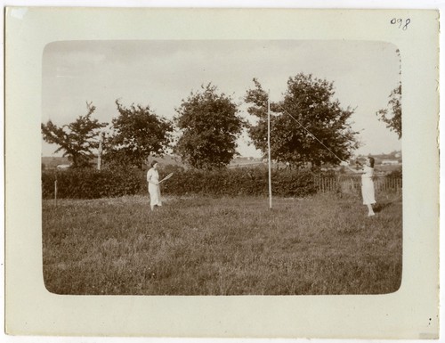Photo ancienne femme - ancienne-, sport