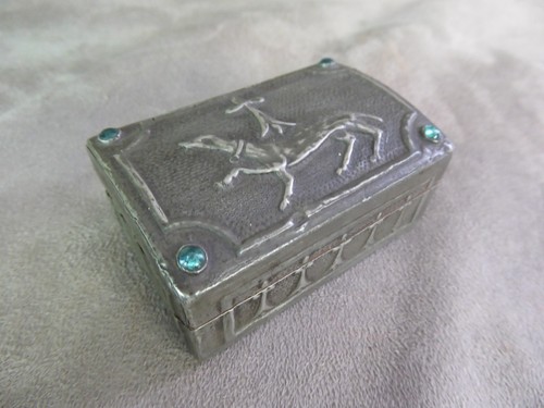 Jolie petite boîte étain - boÎte,