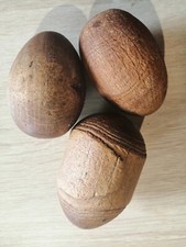 3 oeufs à repriser en bois