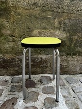 Tabouret en Formica Jaune 28,5