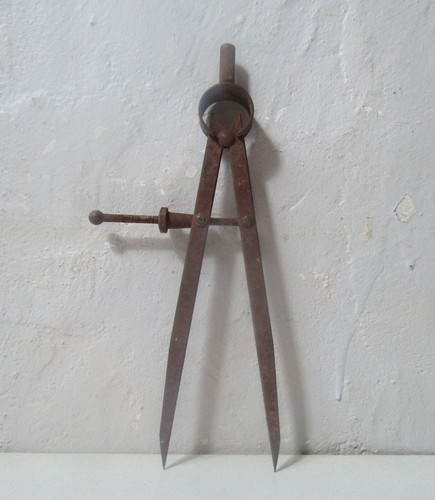 Ancien compas - ancien,