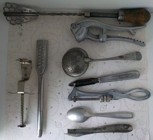 Ustensiles cuisine anciens - 10,