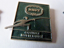 VINTAGE FENCING PIN' S / CHALLENGE FABERGE / RARE