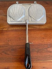 Ancien moule à croque