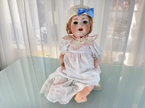 Poupée artiste de - poupée,